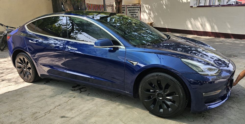 Tesla model 3 dual motor long range