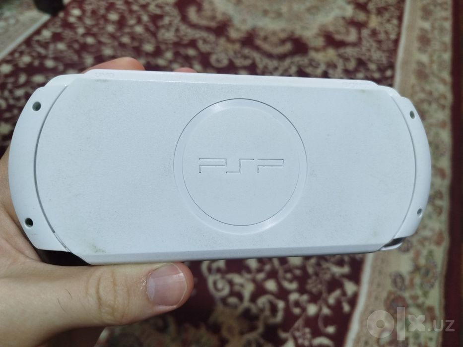 Psp Street 1008 white