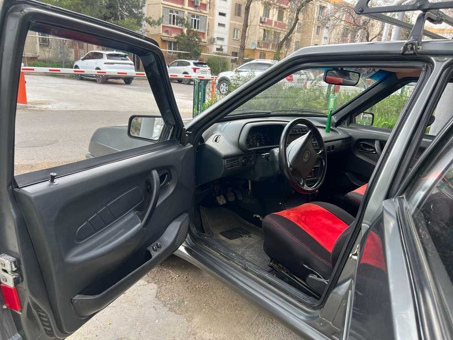 ВАЗ 2109 холати аъло, 1993 йил