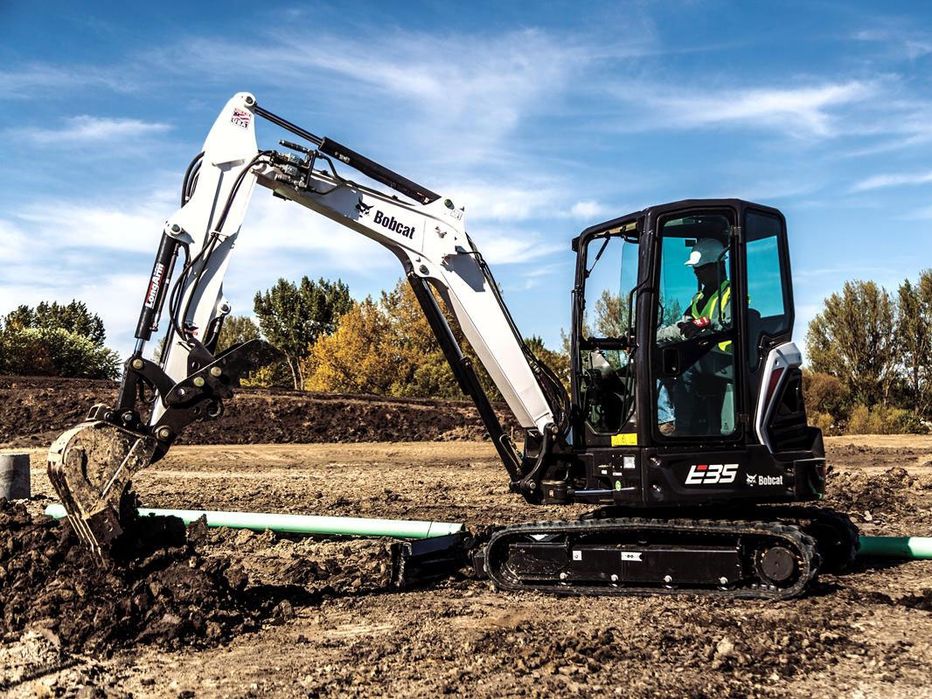 Închiriere miniexcavator / Bobcat / buldoexcavator/ cilindru compactor