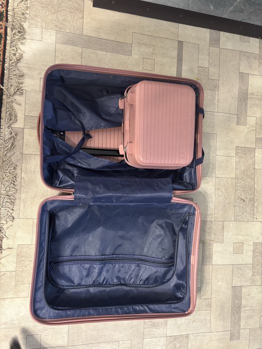 Чемодан с сумкой