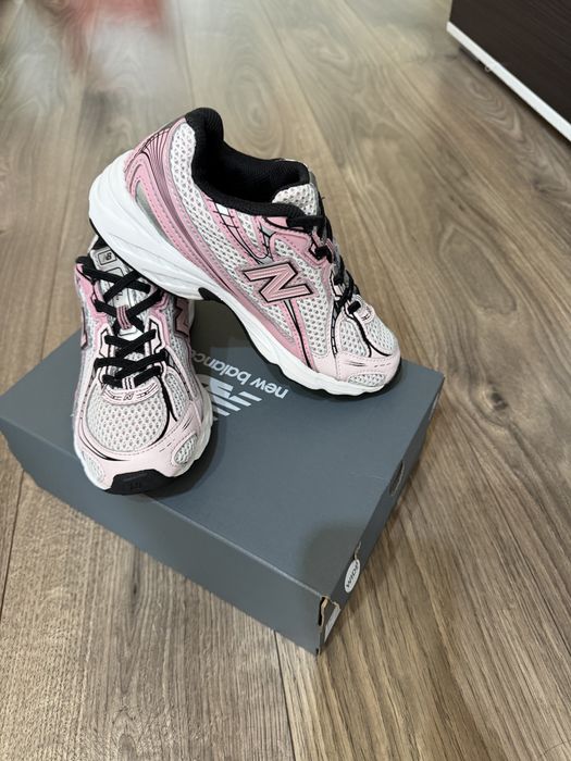 Маратонки New balance 740