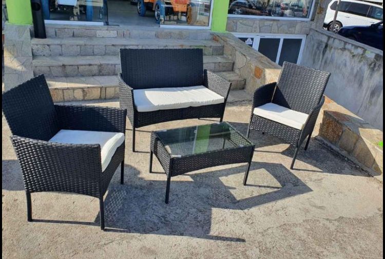 Ратанови мебели