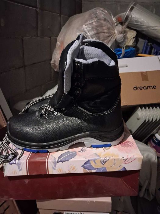 Продам спецобувь