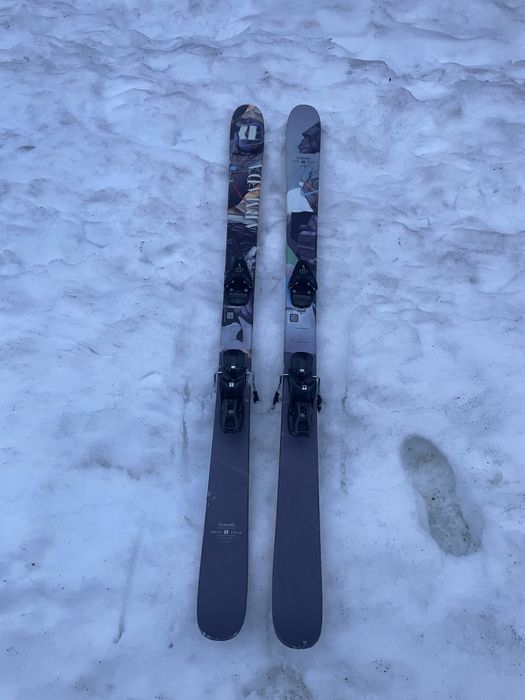 Schiuri Armada ARV 84 – 156 cm – Freeride / Freestyle