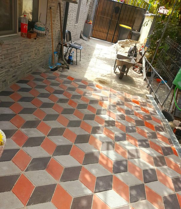 Vând pavaj 3 d la comanda