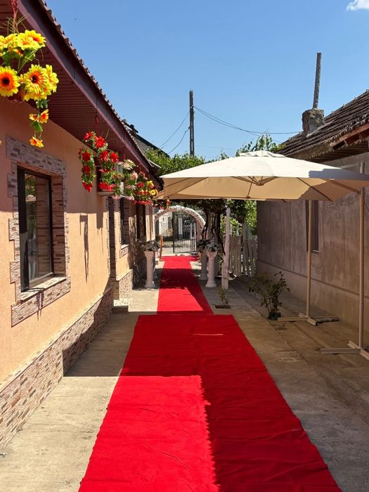 Corturi pentru petreceri