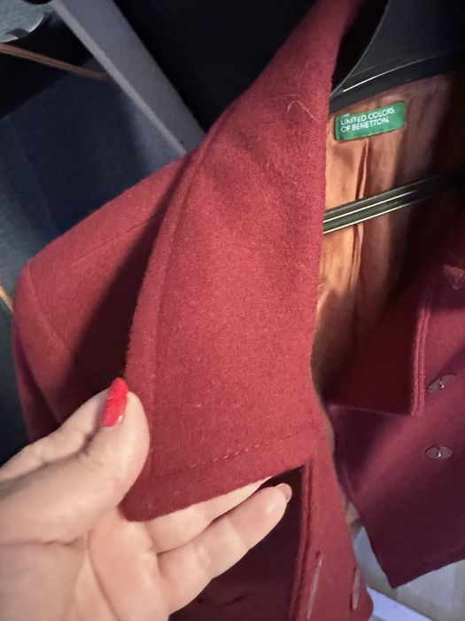 Продам пальто Benetton размер 44