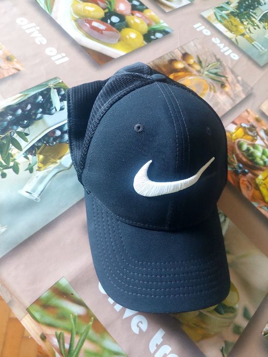 Тениска и шапка на Nike оригинал!