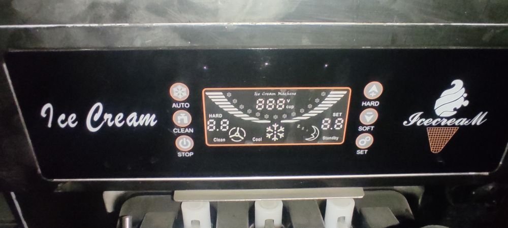 Marojniy apparat soatiladi YKF 9236