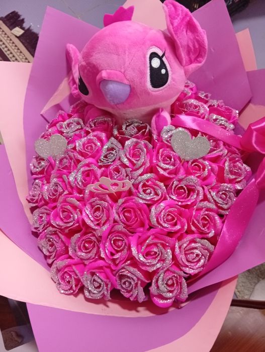 Buchet de flori cu stichi