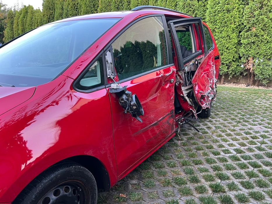 SEAT Alhambra 2011 — imagine 3