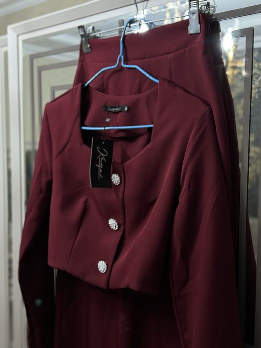 Двойка, расцветка: бордо