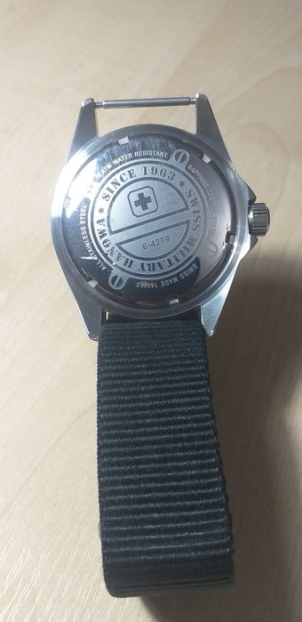 Ручные Швейцарские часы