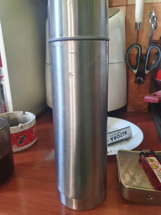 Termos metalic mediu