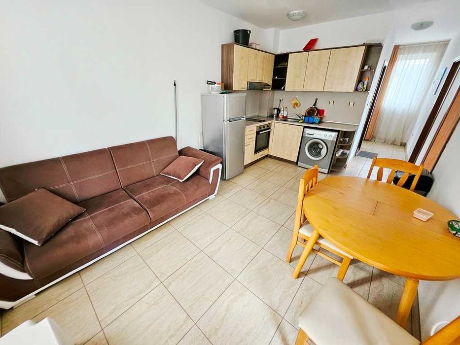 Продава се Тристаен апартамент в к.к. Слънчев бряг - 71 кв.м за 521 €/кв.м - Снимка #2