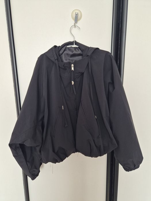 Продам ветровку бомбер оверсайз