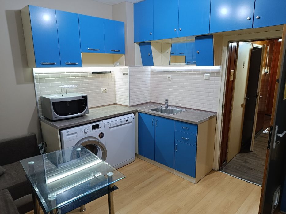 Дава се под наем Двустаен апартамент в Стара Загора, Опълченски - 76 кв.м за 255 € - Снимка #1