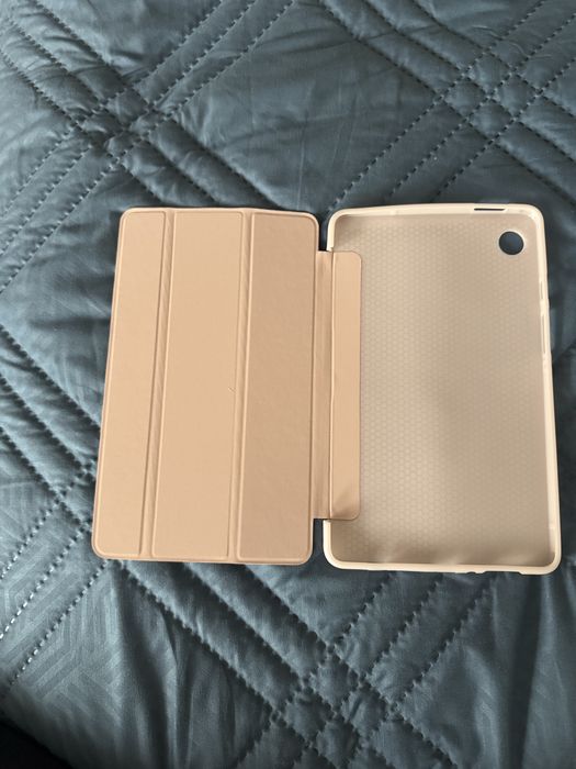 Калъф за теблет модел Samsung 9A + подарък калъфчета за модел iphon 13