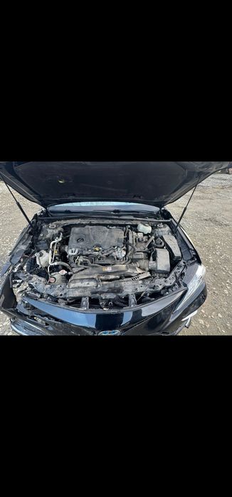 Toyota camry Executive 80000 km 2022 avariat.