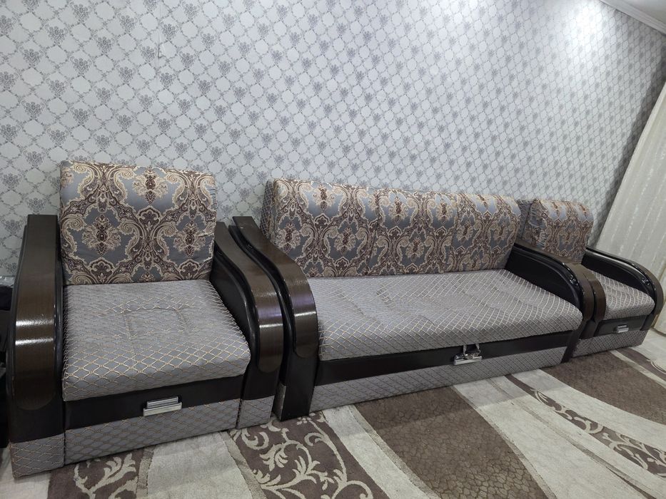 Диван тройка б/у