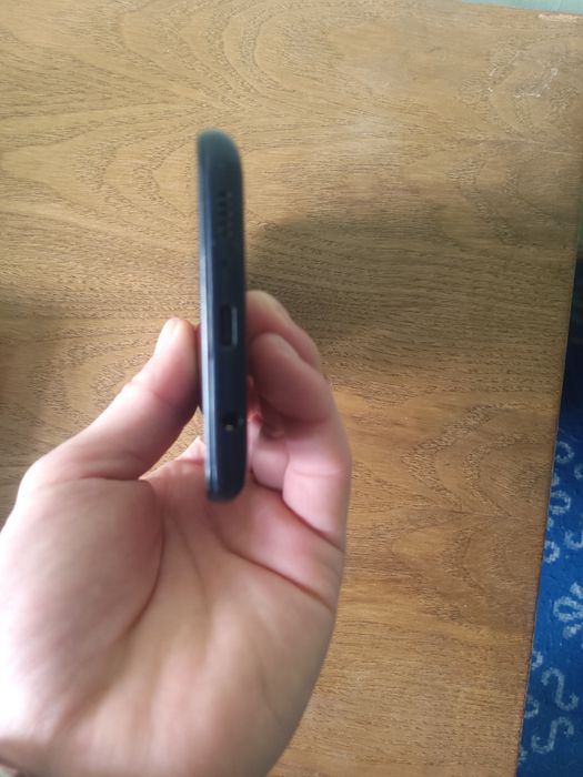 Samsung  A21 s 2022 da ishlab chiqarildan idealni.