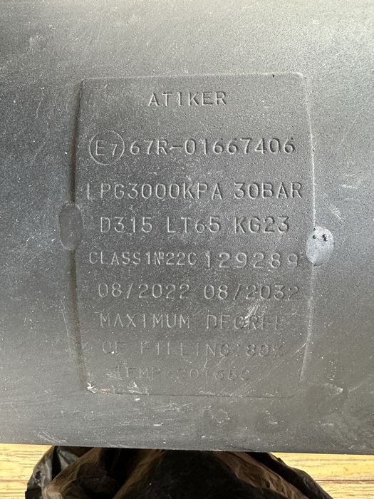 Propan gazbalon yili 2022 bitta injektori yõq boshqa hamma narsasi bor