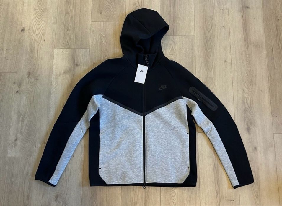 Nike Tech Fleece Суичър