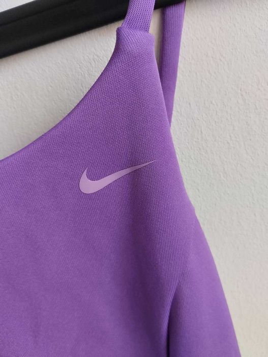 Nike Icon Clash dress размер XS.