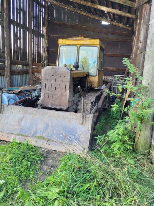 Трактор гусеничный ДТ-75М