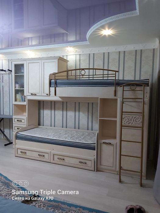 Двухярусный кровать