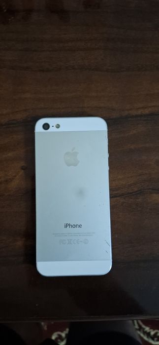 Айфон 5 сотилади