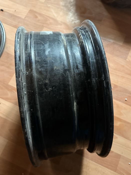 Продается штамповый диск, R 17