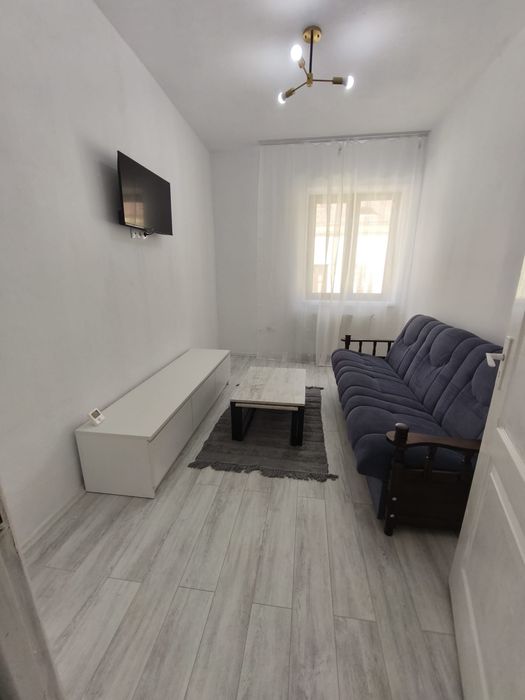 Inchiriez apartament central