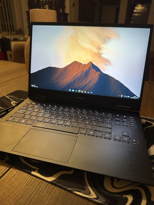 Laptop HP OMEN Impecabil