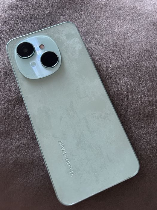 Продам телефон андройд