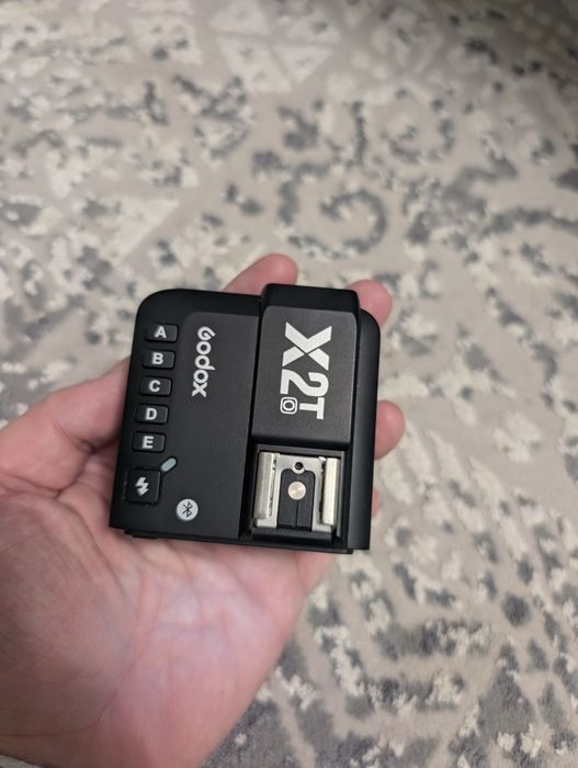 Комплект Godox ( вспышка + триггер)