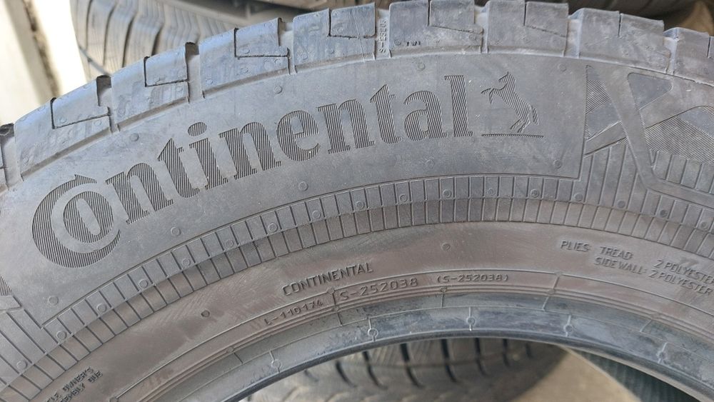Гуми за Бус 235/65/16 C Continental VanContact Eco 4 броя