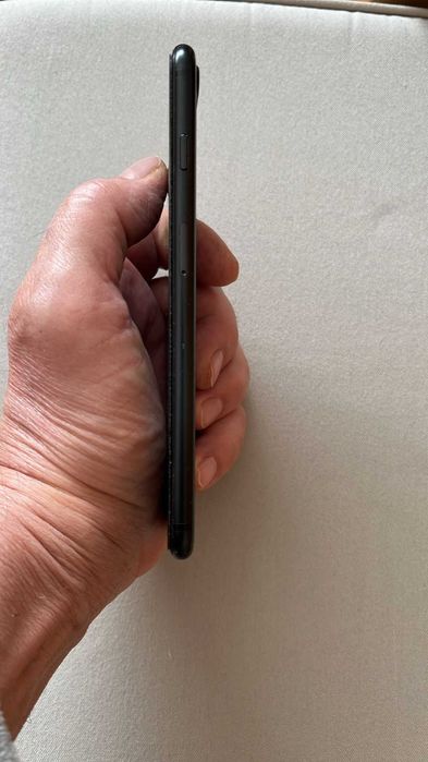 iphone 7 Plus, 128 GB, stare foarte buna si iphone 8, 64 GB