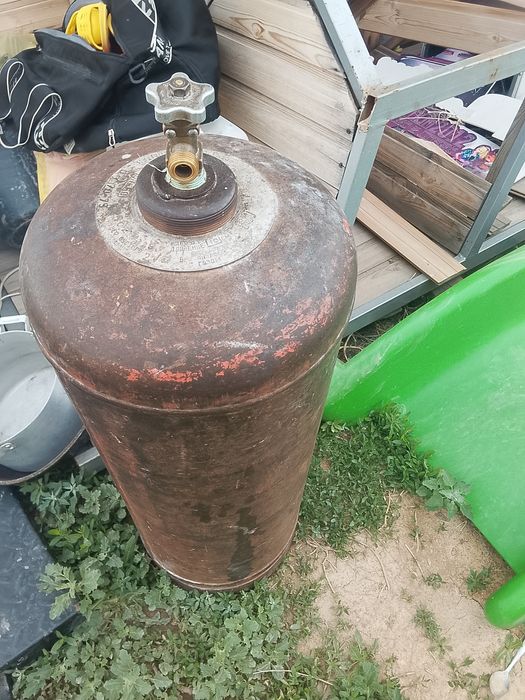 Продам газ баллоны