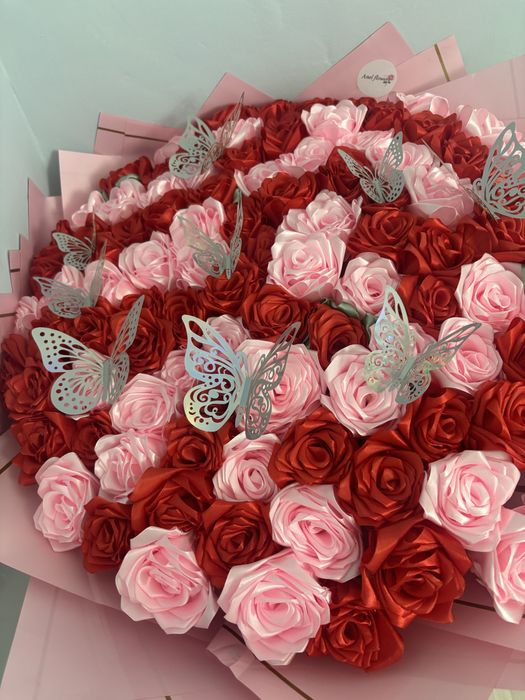 Роза из лент атласных