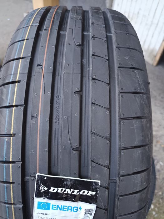 Летни гуми 235/55/17ц.Dunlop
