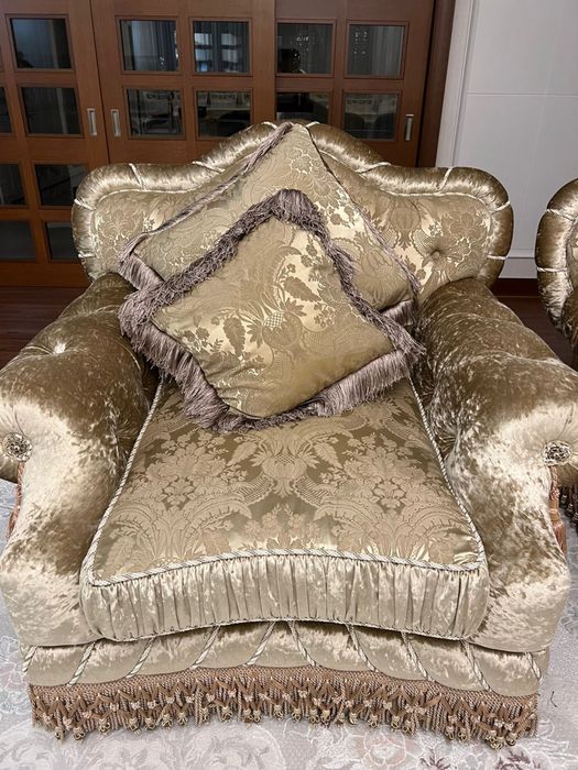 Диван с креслами