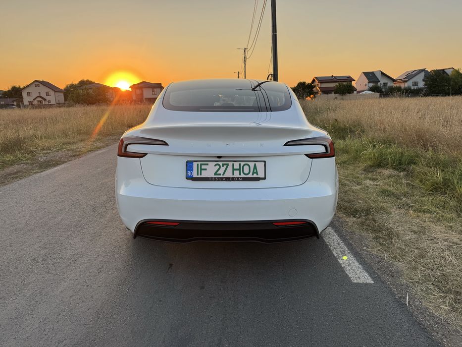 Tesla Model 3 Premium RWD SR