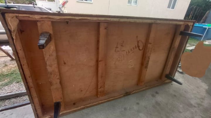 төсек б/у төрт аяғы бар