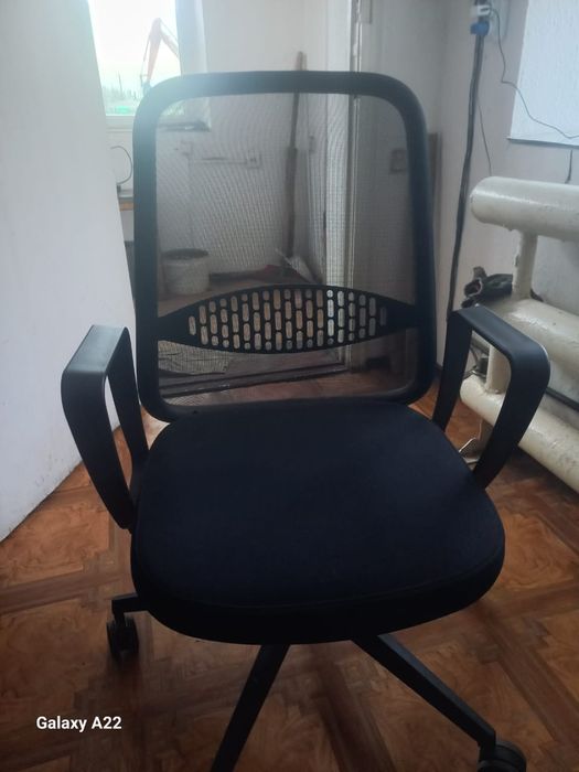 Продам кресло офисные