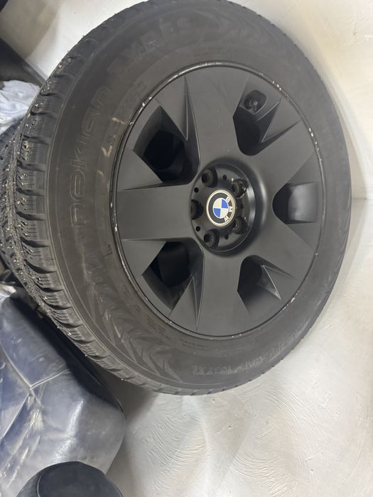 Продам шины+диски на БМВ