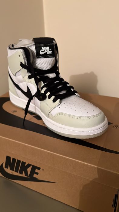 Кроссовки Jordan