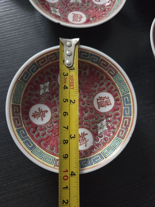 Sase obiecte din Porțelan Mun Shou