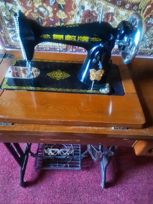 Швейная машина, тикув мошинаси